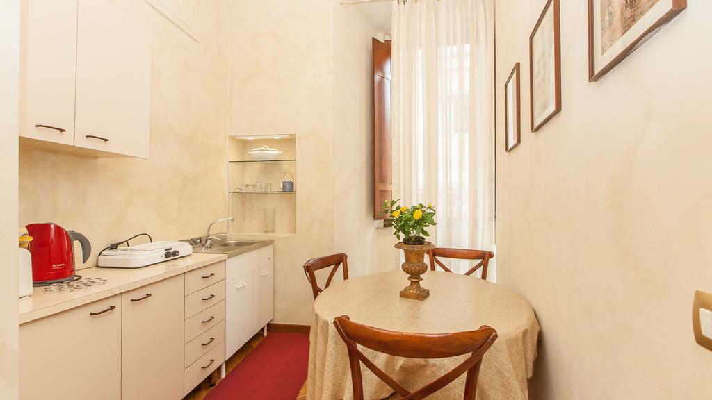 Apartamento Domus Minervae Roma Habitación foto