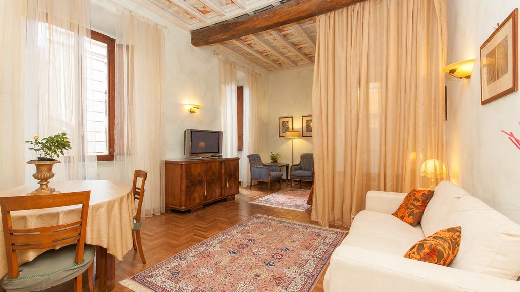 Apartamento Domus Minervae Roma Habitación foto